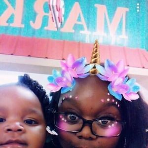 Meet your Posher, Sausha